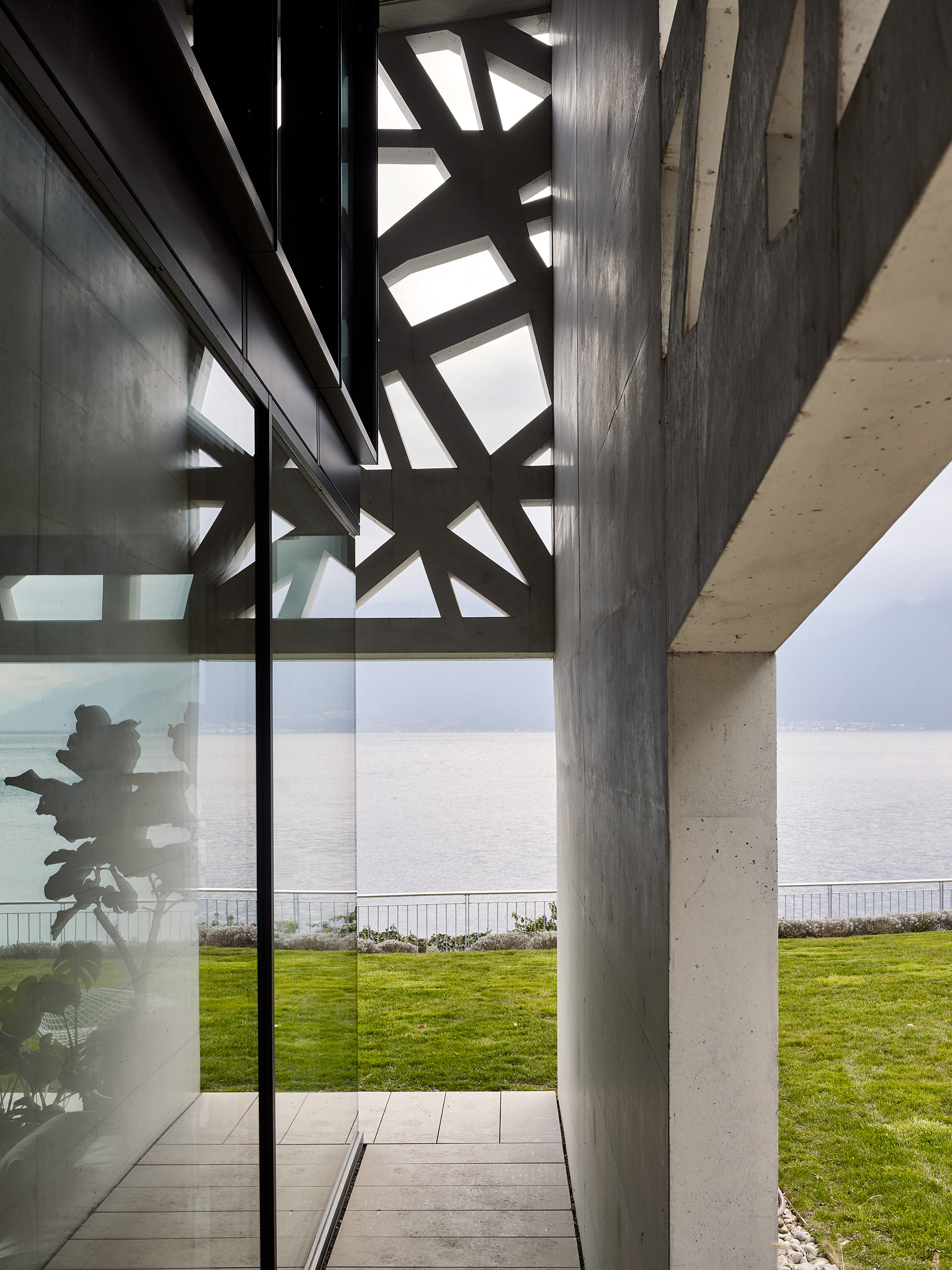 Villa au bord d’un lac en Suisse